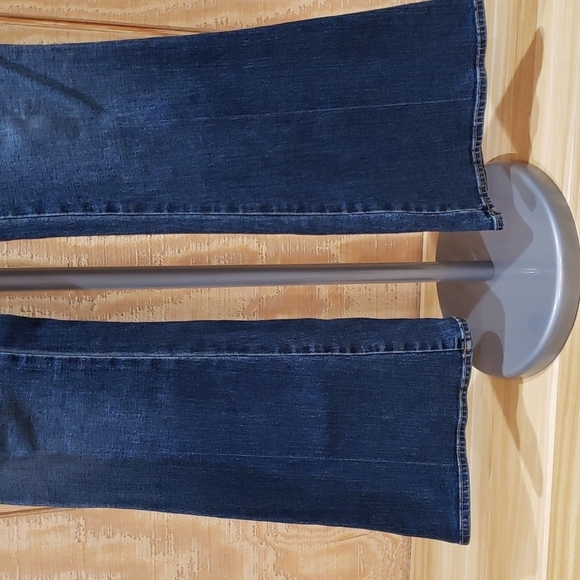 Rock & Republic Bowie Flare Denim Jeans Size 28 - Picture 3 of 8